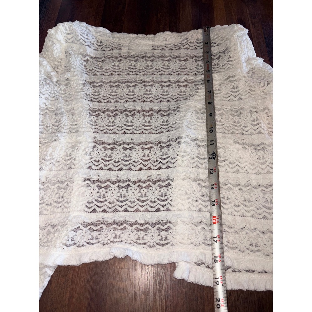 Willow + Root White Lace Ruffle Cardigan Top with Rose Buttons Size Large - Picture 6 of 6
